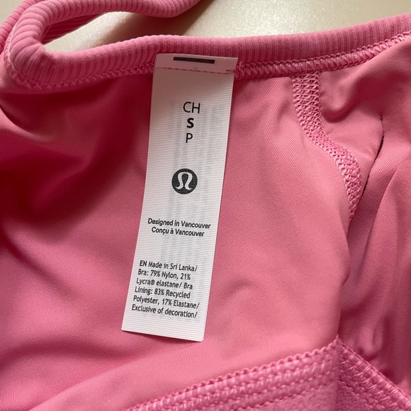Lululemon Ribbed Scoopneck Bra with Heart Cutout - Picture 3 of 5